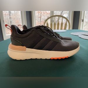 Women’s adidas size 6.5